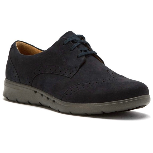clarks un hinton oxford flat